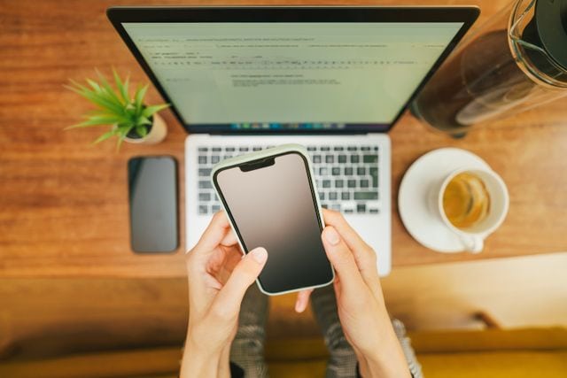Correo profesional con dominio propio para empresa vinculado a página web hosting y dominio