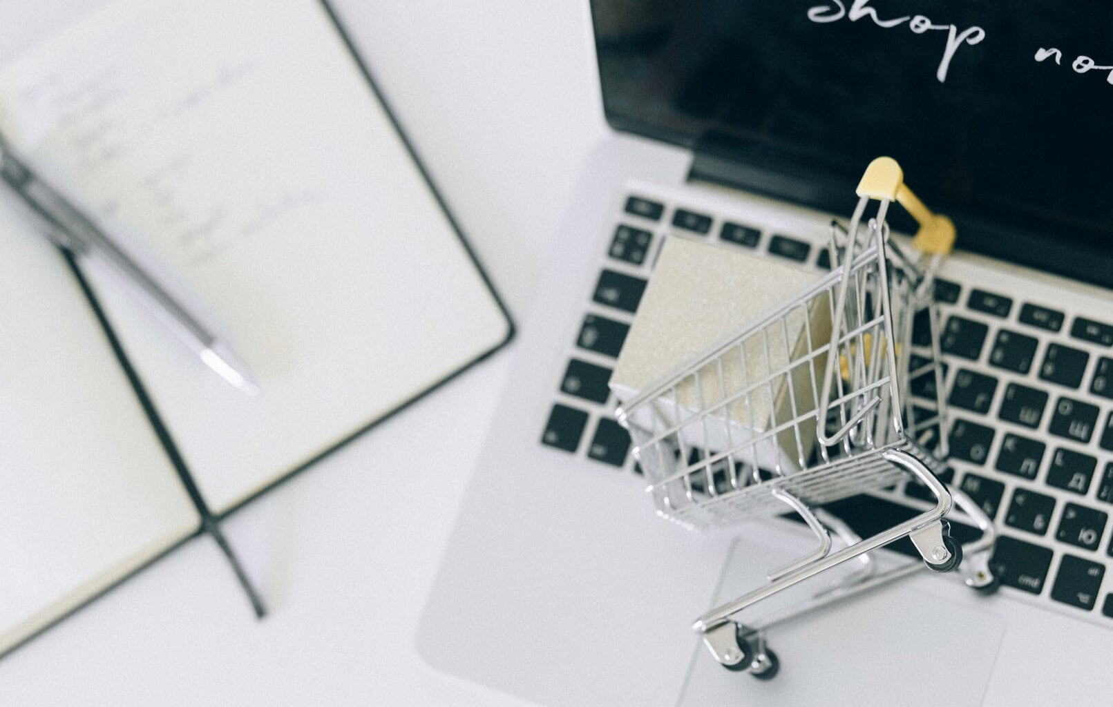 Descripción de categoría en WooCommerce con texto SEO inferior