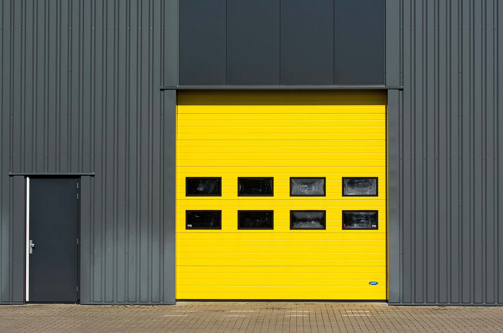 Diseño web para puertas automáticas y accesos Diseño web para empresas de puertas automáticas y accesos