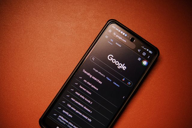 Mi web nueva no aparece en Google y necesita revisión de indexación y SEO